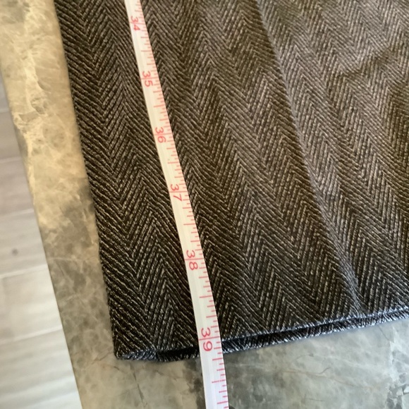 APT.9 dress pant just below the waist size 12 Short. Color brown cream. - Picture 13 of 13